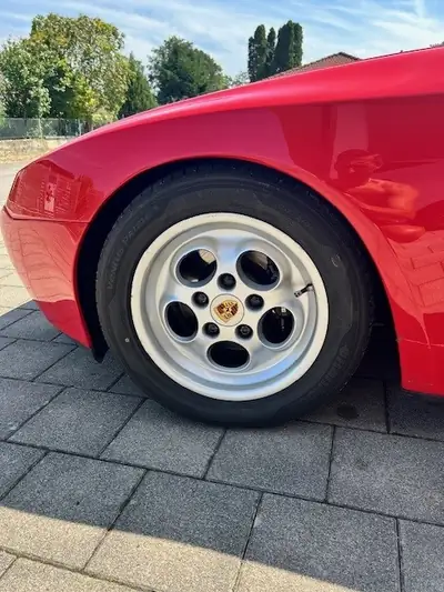 Porsche 944 Turbo 1985 — Icône sportive des années 80, état impeccable — Miniatura 8