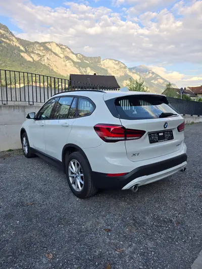 BMW X1 xDrive 18d Essential Edition — SUV compact diesel, 105'000 km, sans sinistre — Thumbnail 11