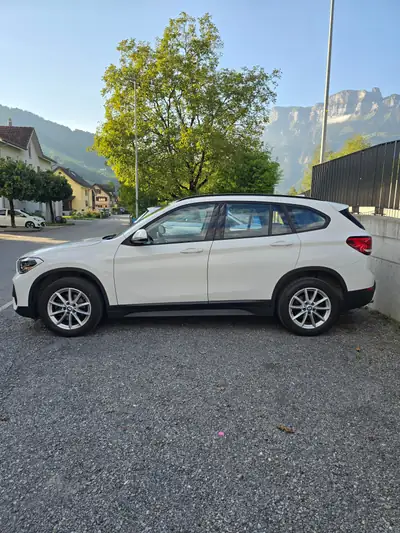 BMW X1 xDrive 18d Essential Edition — SUV compact diesel, 105'000 km, sans sinistre — Thumbnail 13