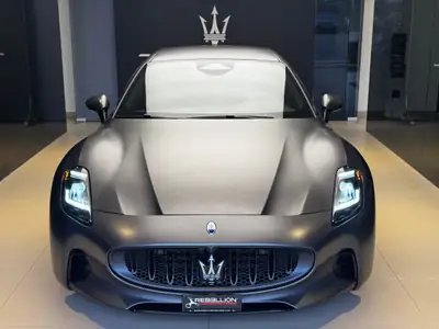 Maserati GranTurismo Folgore 92kWh — Performance électrique 761 ch, 1500 km seulement — Seitenansicht