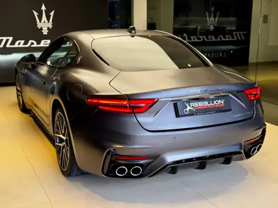Maserati GranTurismo Trofeo Automatica — Coupé sportif 550 ch, kilométrage minimal — Detail