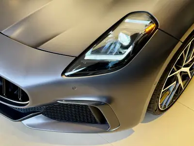 Maserati GranTurismo Trofeo Automatica — Coupé sportif 550 ch, kilométrage minimal — Miniatur 7