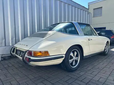Porsche 911 Targa S 1972 — Icône cabriolet de prestige, kilométrage exceptionnel — côté
