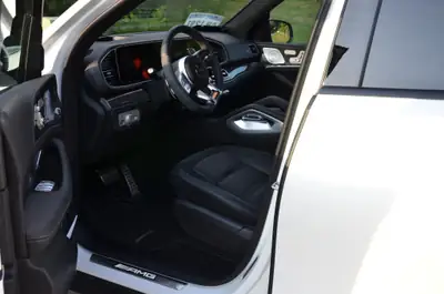 Mercedes-Benz GLE 53 AMG 4Matic+ — SUV sportif hybride, 70'000 km seulement — Heckansicht