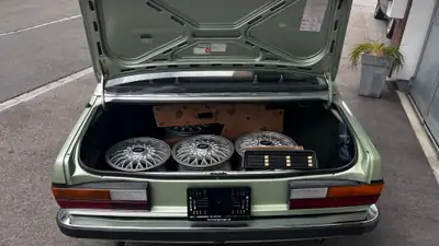 Audi 100 5E CD 1982 — Le classique suisse de légende, préservé et sans accident — Miniatur 12