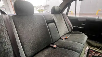 Audi 100 5E CD 1982 — Le classique suisse de légende, préservé et sans accident — Miniatur 15