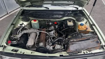 Audi 100 5E CD 1982 — Le classique suisse de légende, préservé et sans accident — Miniatur 18