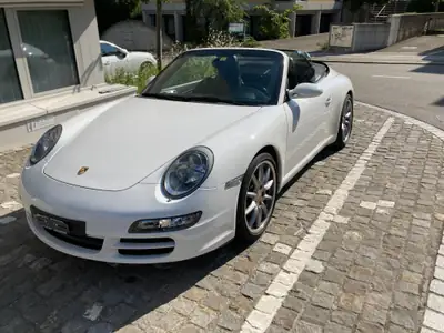 Porsche 911 Cabrio Carrera S — Roadster légendaire, 355 ch et toile électrique — détail