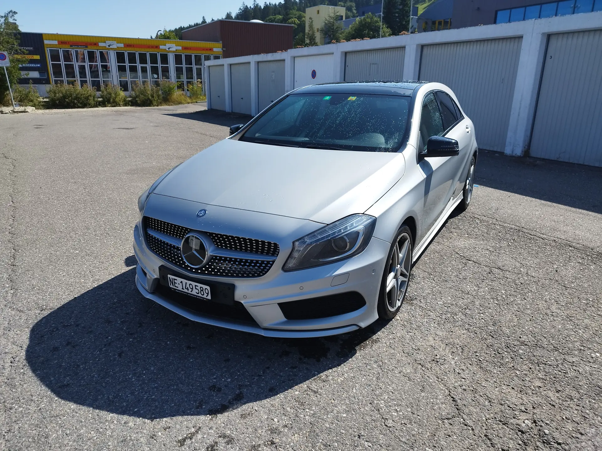 Mercedes-Benz Classe A 200 CDI AMG Line — Diesel efficace, 107'000 km, design premium — vue extérieure