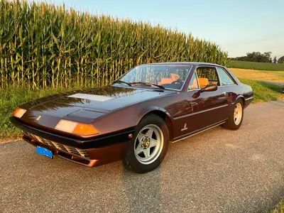 Ferrari 400 1977 — Gran Turismo légendaire, 315 ch et 97'000 km seulement — Außenansicht
