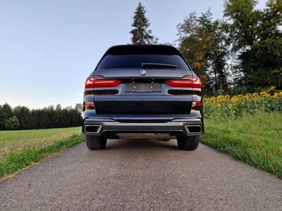 BMW X7 xDrive 30d — SUV 7 places premium, 72 000 km, motorisation diesel efficace — interni