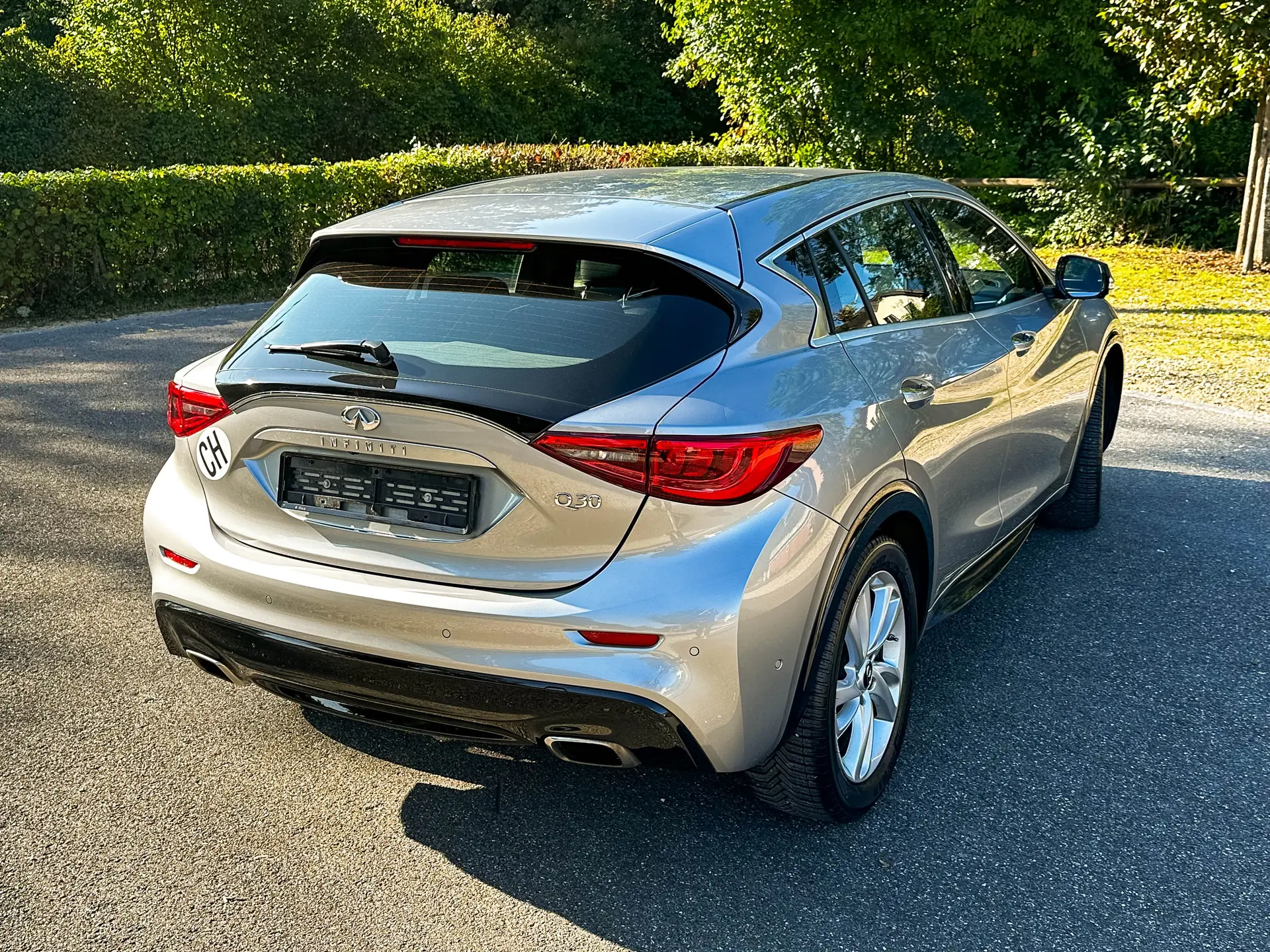 Infiniti Q30 2017 occasion Oberwil — 2