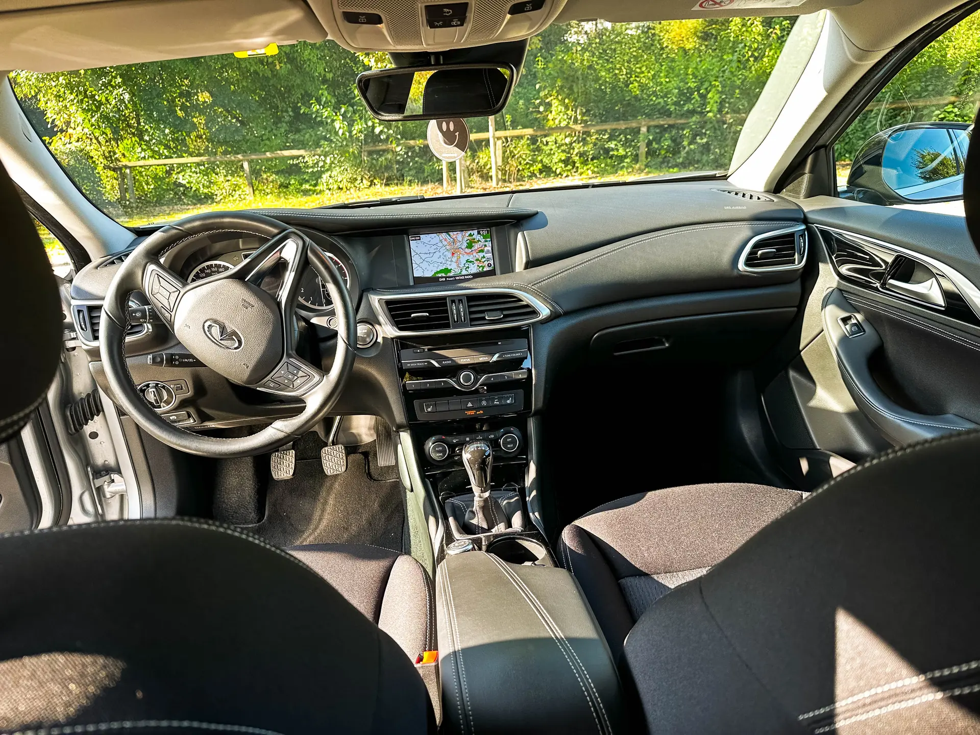 Infiniti Q30 2017 occasion Oberwil — 4