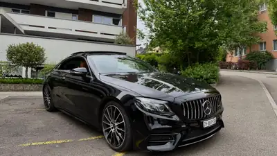 Mercedes-Benz E 220 d Coupé AMG Line — Élégance diesel avec 91'000 km seulement — Außenansicht