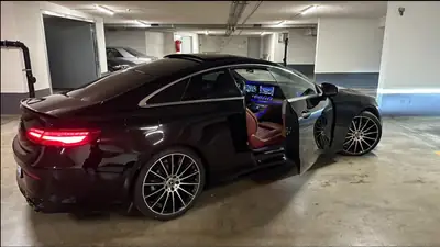 Mercedes-Benz E 220 d Coupé AMG Line — Élégance diesel avec 91'000 km seulement — Miniatur 17