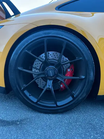 Porsche 911 GT3 PDK — Coupé haute performance 510 ch, jaune signal, 3 800 km — Detail