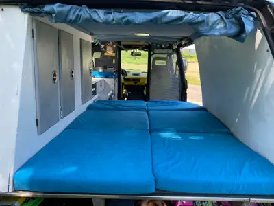 VW T3 2.1 — Le minibus rétro incontournable, moteur fiable et spacieux — Heckansicht