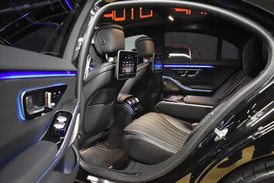 Mercedes-Benz S 400 d 4Matic AMG Line — Berline prestige diesel, 49'000 km seulement — Miniature 14
