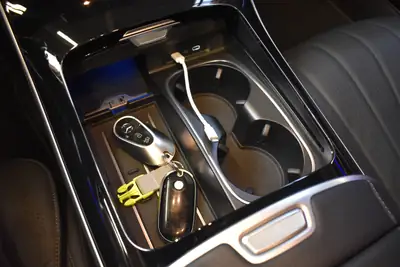 Mercedes-Benz S 400 d 4Matic AMG Line — Berline prestige diesel, 49'000 km seulement — Miniature 21