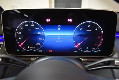 Mercedes-Benz S 400 d 4Matic AMG Line — Berline prestige diesel, 49'000 km seulement — Miniature 29