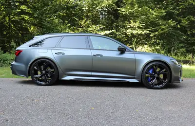 Audi RS6 Avant 4.0 TFSI V8 — Break haute performance, 600 ch, seulement 23 310 km — Miniatura 8