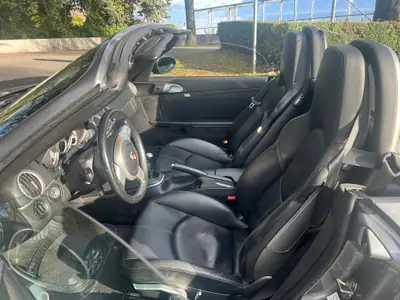 Porsche 718 Boxster S 3.4 — Roadster pur-sang, un propriétaire, 112'000 km — Innenraum