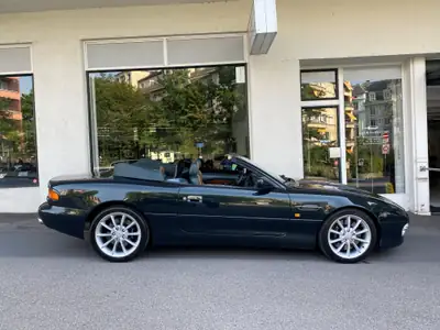 Aston Martin DB7 Vantage Volante 2003 — Cabriolet sportif d'exception, 2 propriétaires suisses — Miniature 10