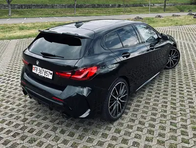 BMW M135i xDrive Steptronic — Sportivité premium, 28'000 km seulement — interni