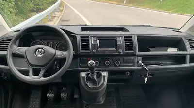 VW T6 Caravelle 2.0 TDI Comfortline — Monospace 9 places, moteur récent, fiabilité confirmée — Heckansicht