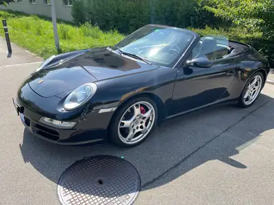 Porsche 911 Carrera 4S Cabriolet 2007 — Roadster légendaire, 355 ch, transmission manuelle — intérieur