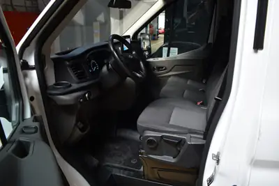 Ford Transit Van 350 L2 Trail — Utilitaire hybride mild-hybrid, 41 000 km seulement — détail