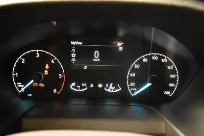 Ford Transit Van 350 L2 Trail — Utilitaire hybride mild-hybrid, 41 000 km seulement — Miniature 18