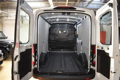 Ford Transit Van 350 L2 Trail — Utilitaire hybride mild-hybrid, 41 000 km seulement — Miniature 22