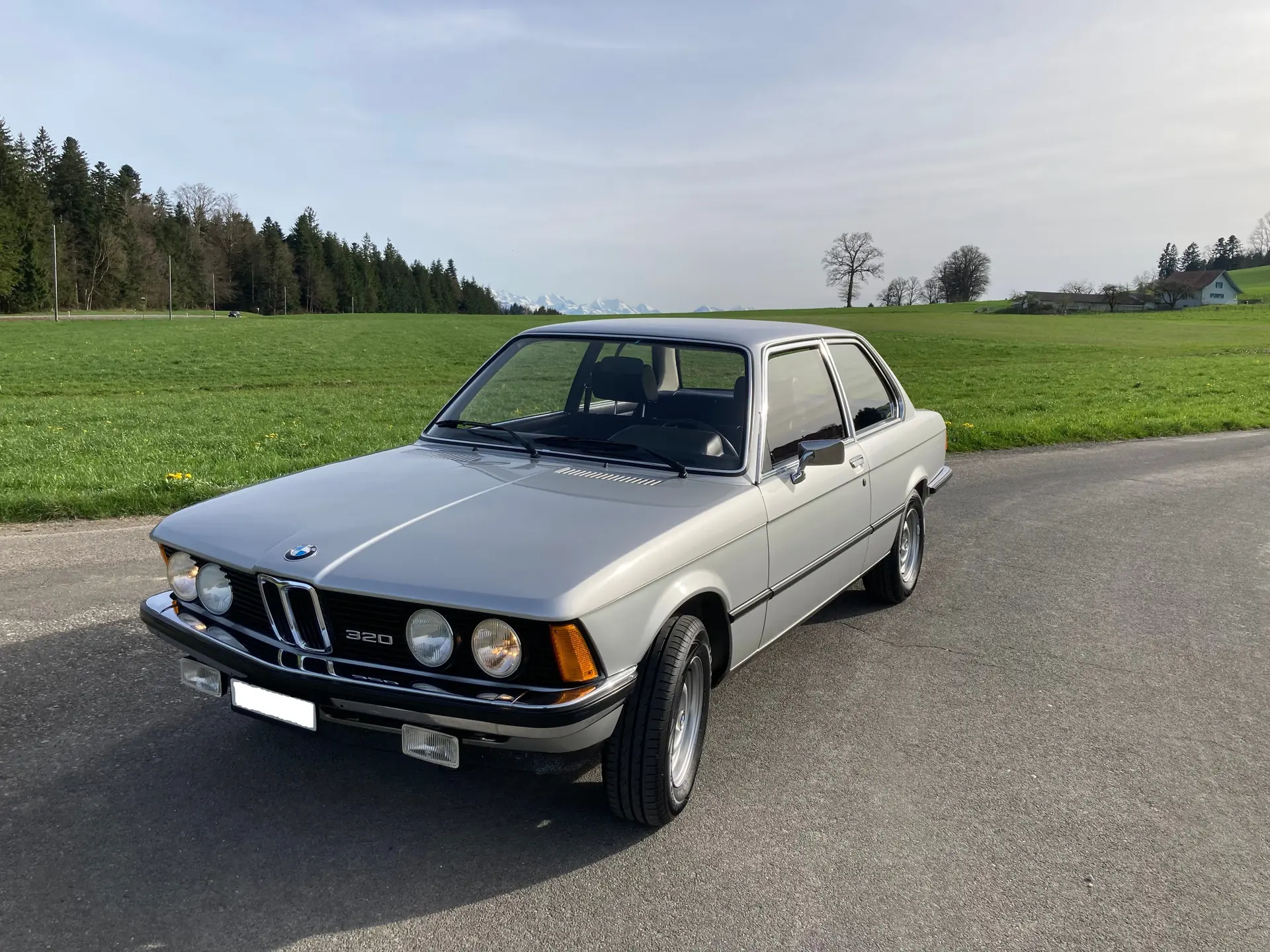 BMW 320/6 1979 — Berline classique d'époque, historique complet et homologation Veteran — Außenansicht
