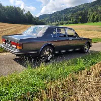Rolls-Royce Silver Spirit 1988 — Statut Vétéran, Légendaire Britannique — tableau de bord