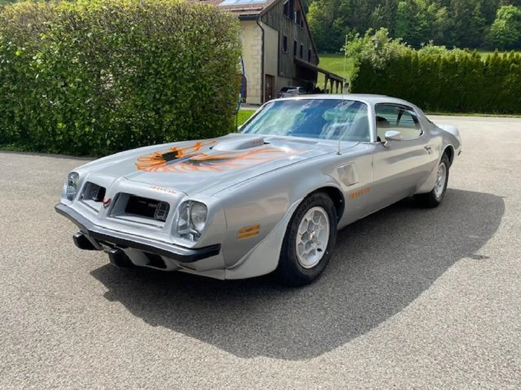 Pontiac Firebird Trans Am 1975 — Muscle car légendaire, V8 6.5L authentique — Außenansicht
