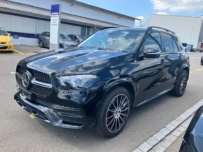 Mercedes-Benz GLE 300 d 4Matic AMG Line — SUV premium diesel, 66'000 km seulement — exterior view