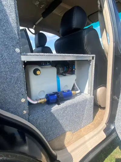 Toyota Land Cruiser 500 4.2 TD — Le SUV de légende, motorisation diesel robuste — Miniature 7