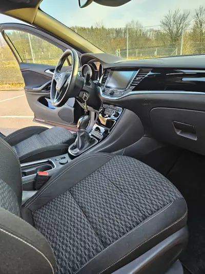 Opel Astra 1.4 125 ch — Compacte fiable, 95 000 km, équipée et économique — dettaglio