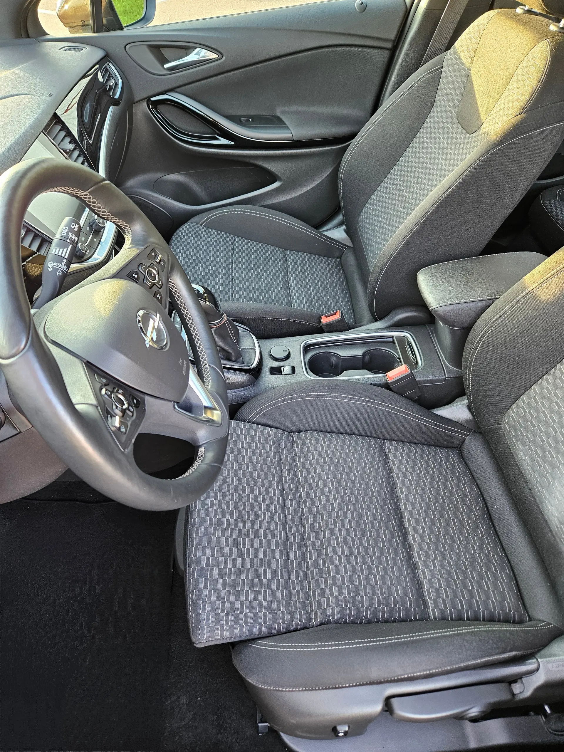 Opel Astra 2015 occasion Zürich — 4