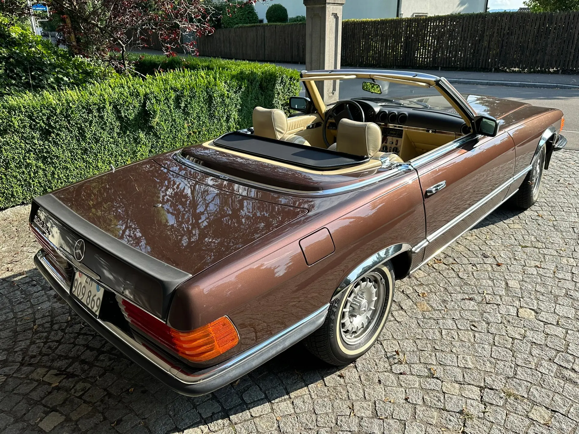 Mercedes-Benz SL 500 V8 1982 — Cabriolet vintage rare, état exceptionnel et homologation vétéran — vista esterna