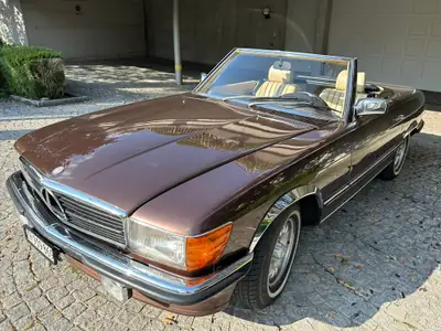 Mercedes-Benz SL 500 V8 1982 — Cabriolet vintage rare, état exceptionnel et homologation vétéran — fianco