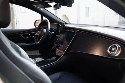 Mercedes-Benz EQS SUV 450 4Matic — SUV électrique premium, 360 ch et 78'000 km — arrière