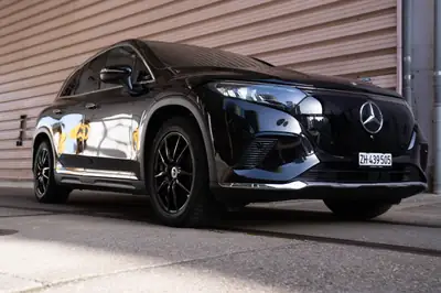 Mercedes-Benz EQS SUV 450 4Matic — SUV électrique premium, 360 ch et 78'000 km — détail