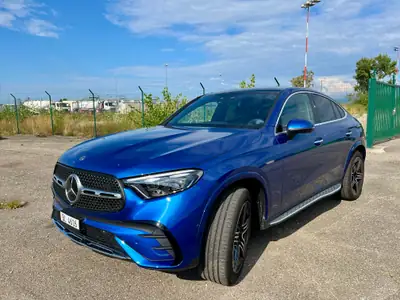 Mercedes-Benz GLC 220 Coupé — Diesel Mild Hybrid, 28 000 km, traction intégrale — vista posteriore