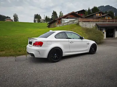 BMW 1er M Coupé 2011 — 340 ch, boîte manuelle, excellent état — Miniature 7