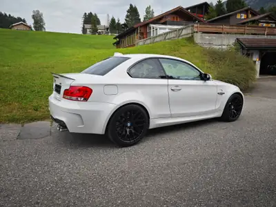 BMW 1er M Coupé 2011 — 340 ch, boîte manuelle, excellent état — Miniature 10