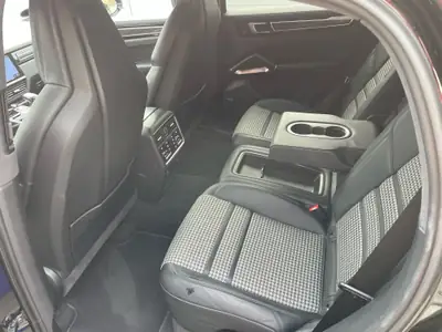 Porsche Cayenne Turbo Coupé 2019 — SUV Sportif 550 ch, Garantie Porsche 3 ans — détail