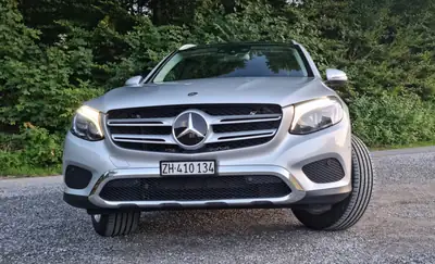 Mercedes-Benz GLC 350 e Exclusive — Hybride rechargeable 4Matic, 192'000 km — fianco
