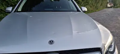 Mercedes-Benz GLC 350 e Exclusive — Hybride rechargeable 4Matic, 192'000 km — vista posteriore